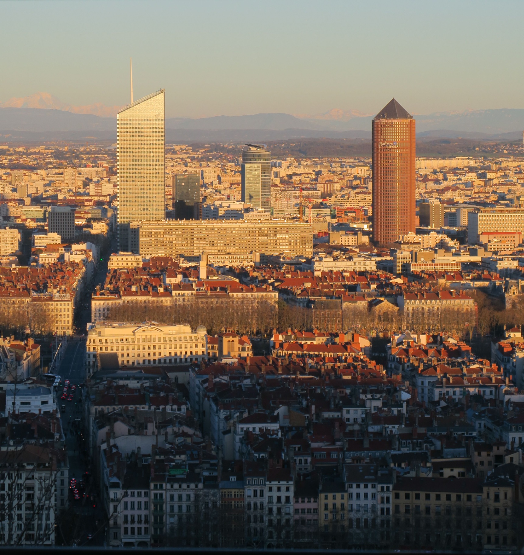 Skyline de Lyon, Part-Dieu au crépuscule